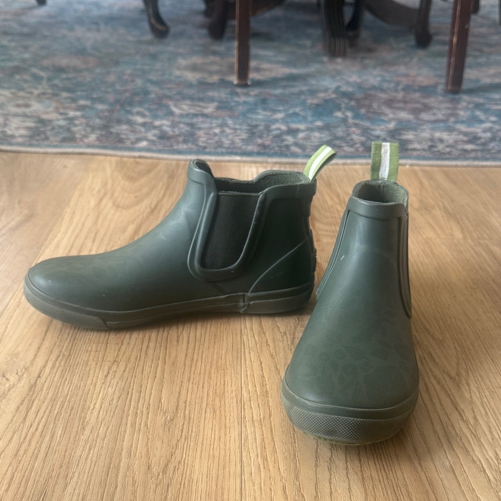 Joules Kids Green Ankle Rain Boots size US 1 big kid